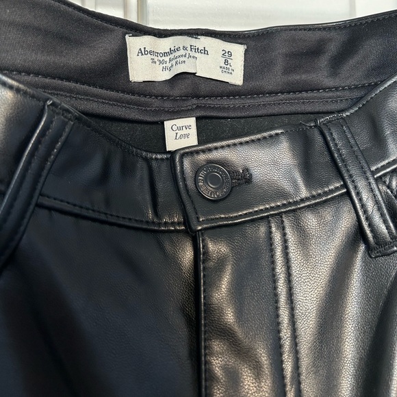 Abercrombie and Fitch Curve Love Leather Pants size 29L or 8L - Picture 3 of 7